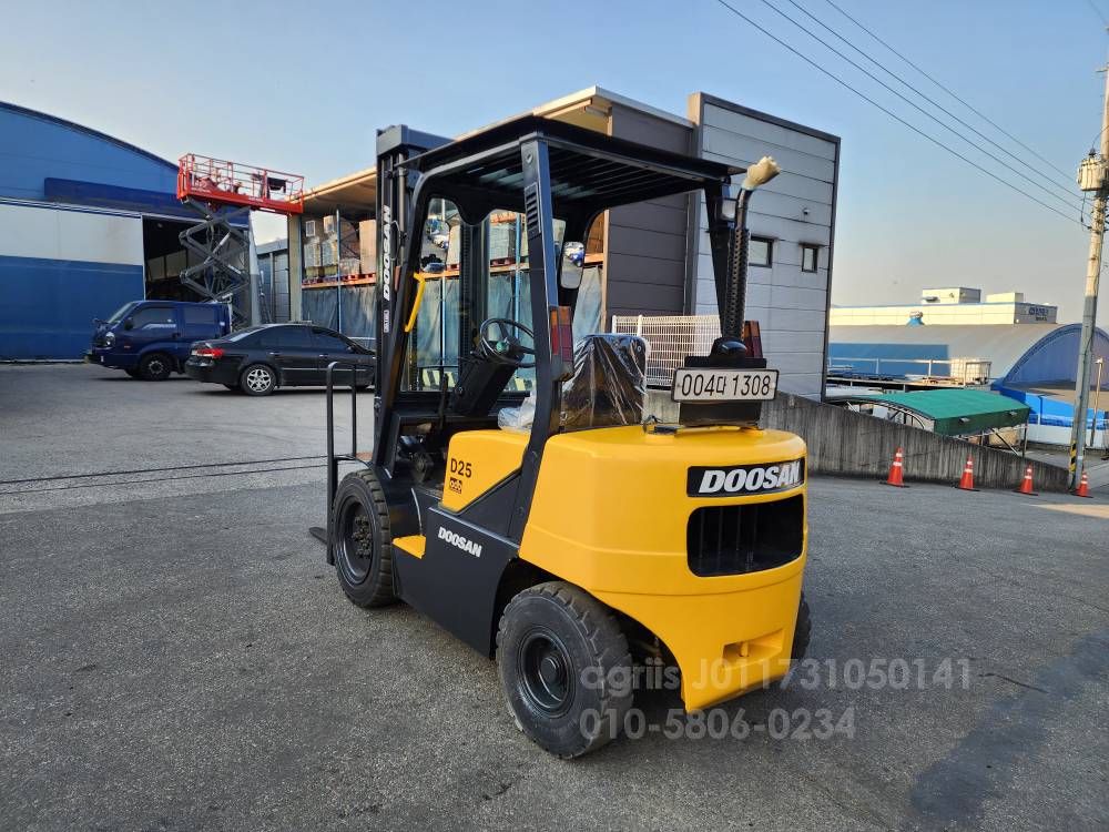 Doosan Forklift 노랭이 2.5톤 하이마스트 지게차  사진 7