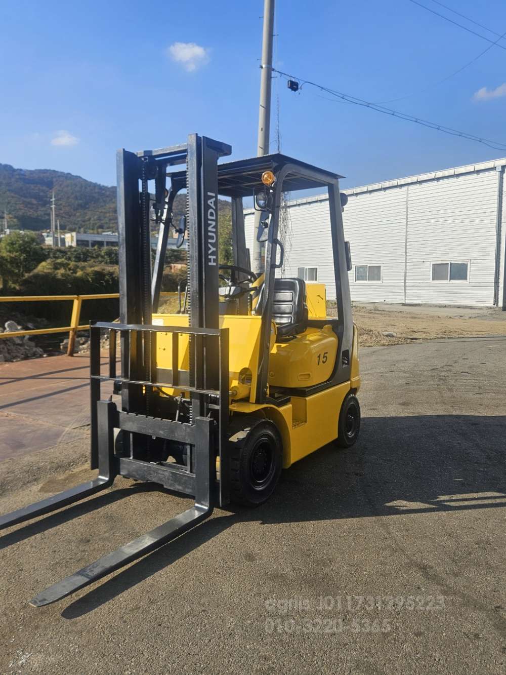 Hyundai Forklift 1.5톤 소형 중고지게차 현대 디젤 스탠다드  앞좌측면