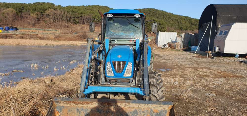 LS Tractor U6030 (60hp) 앞좌측면