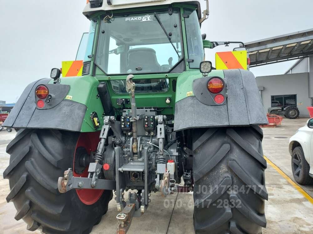 FENDT 트랙터 FENDT 휀트718 뒤우측면