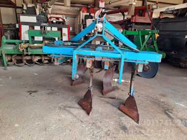 이랑4련쟁기  쟁기 쟁기 앞좌측면