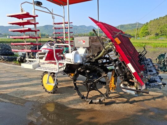 Yanmar Rice transplanter YR8DZAG (8Rows) 앞좌측면