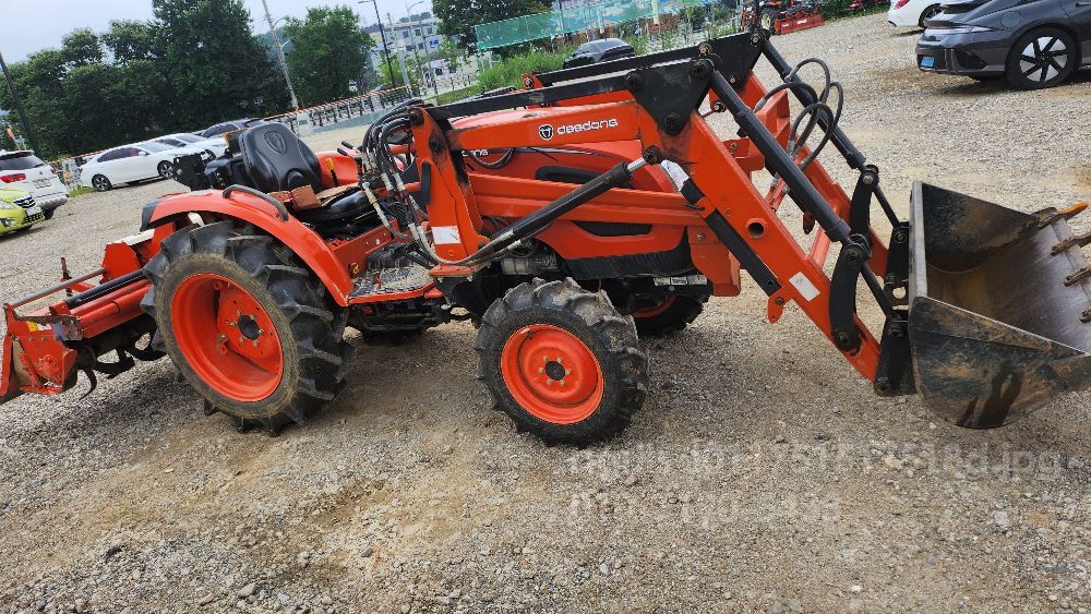 Daedong Tractor CK360 (35hp) 뒤우측면