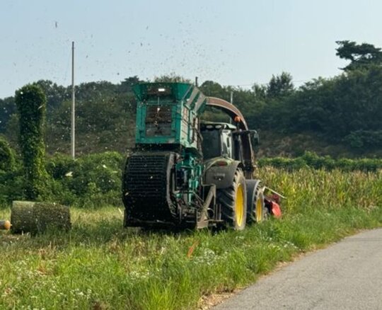 다카키다 원형베일러 MR-1000 앞좌측면