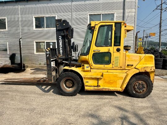 Hyundai Forklift 70DE  앞좌측면