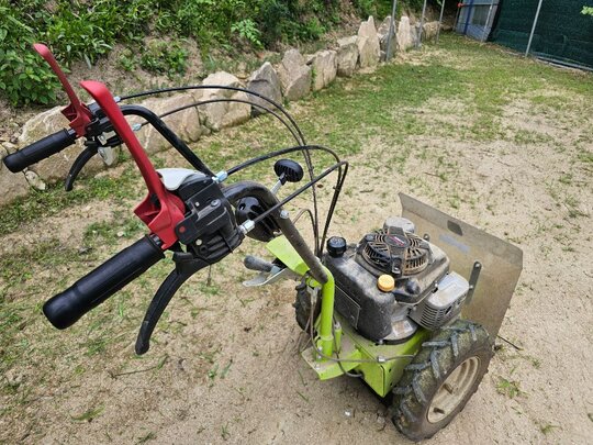 이태리 그릴로 자주형제초기 HWP700 앞좌측면