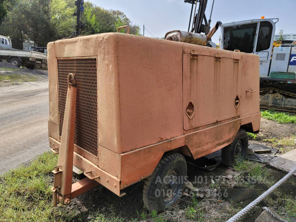  콤프레샤    앞좌측면