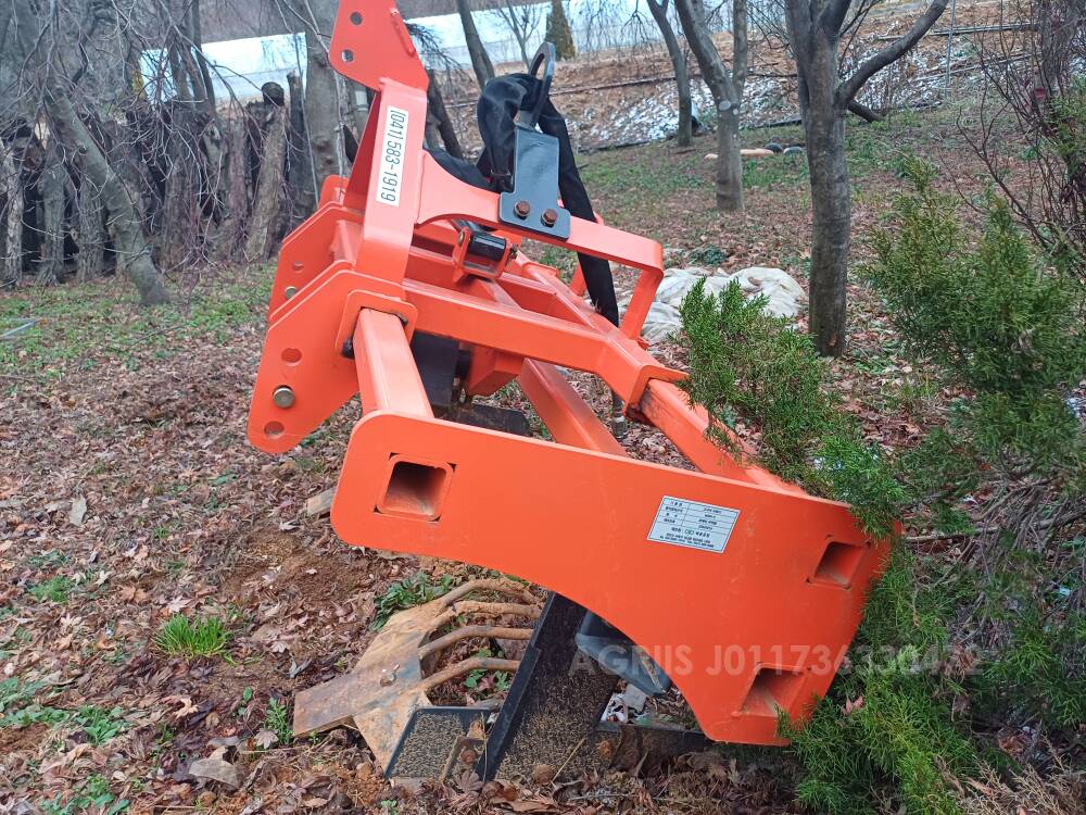 제융공업 고구마수확기 MSW-2 뒤우측면