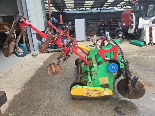 신흥공업사 휴립 복토기  앞좌측면