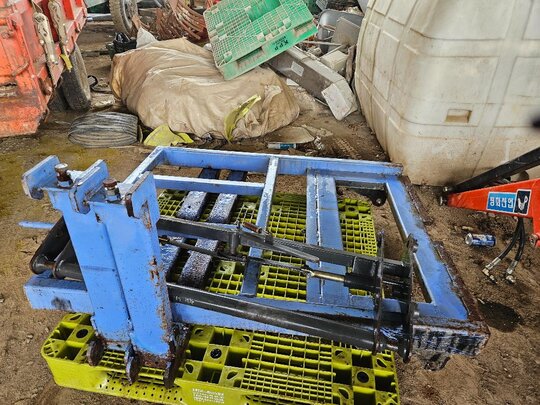  Forklift 25DER130대호 (2.5톤) 앞좌측면