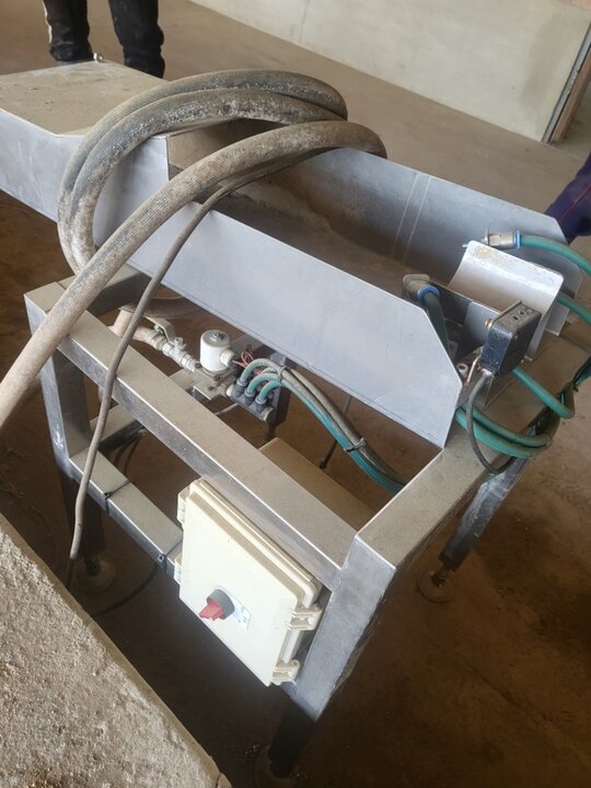  대파.쪽파 탈피기 대파.쪽파 탈피기  앞좌측면