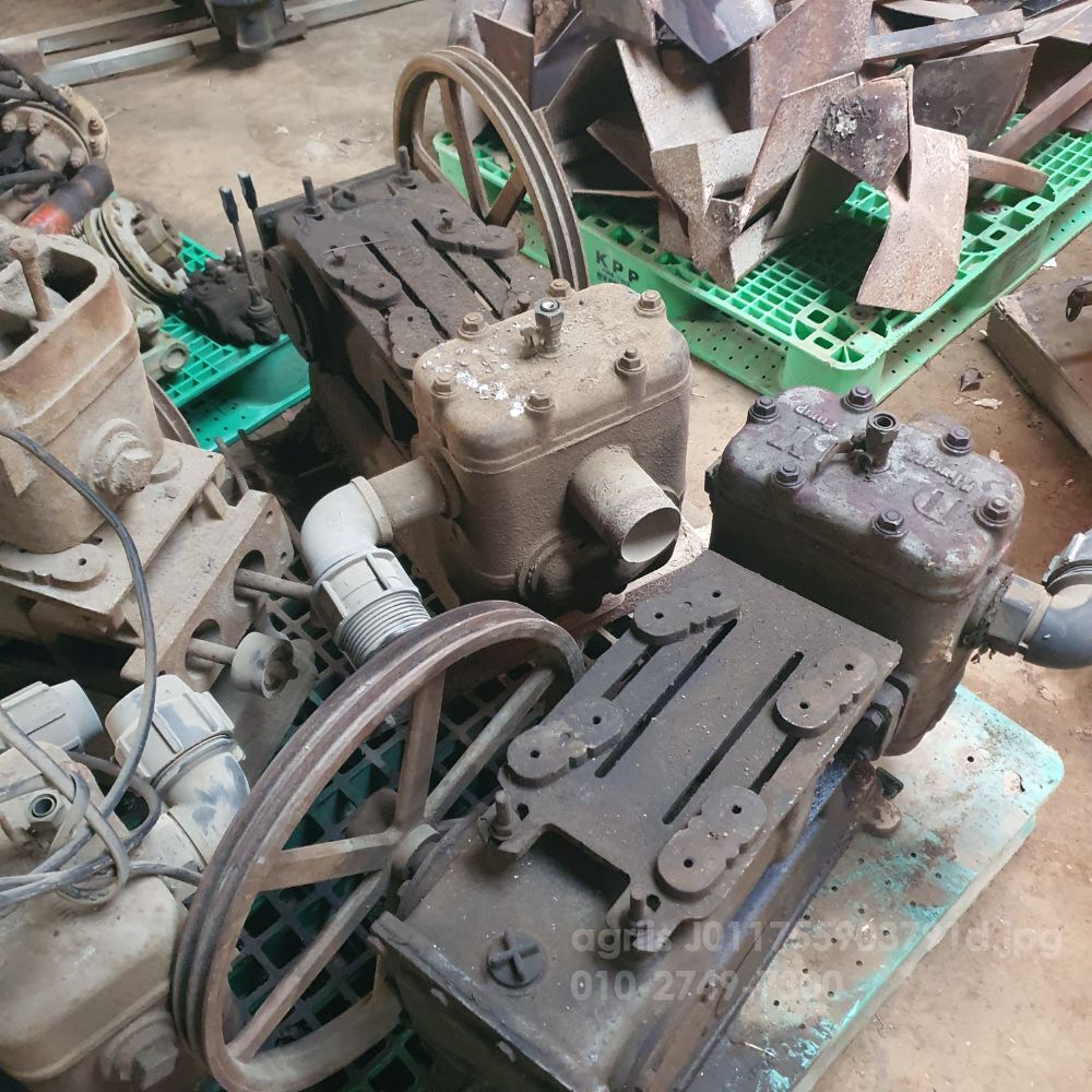  동양 피스톤 펌프  DY  뒤우측면