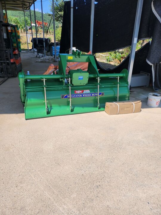 위캔 로타리 WR2350 (경폭235cm) 앞좌측면