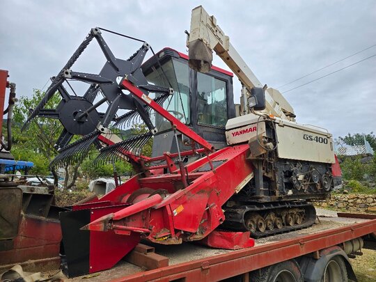 Yanmar Combine Harvester GS400 (보통형) 앞좌측면
