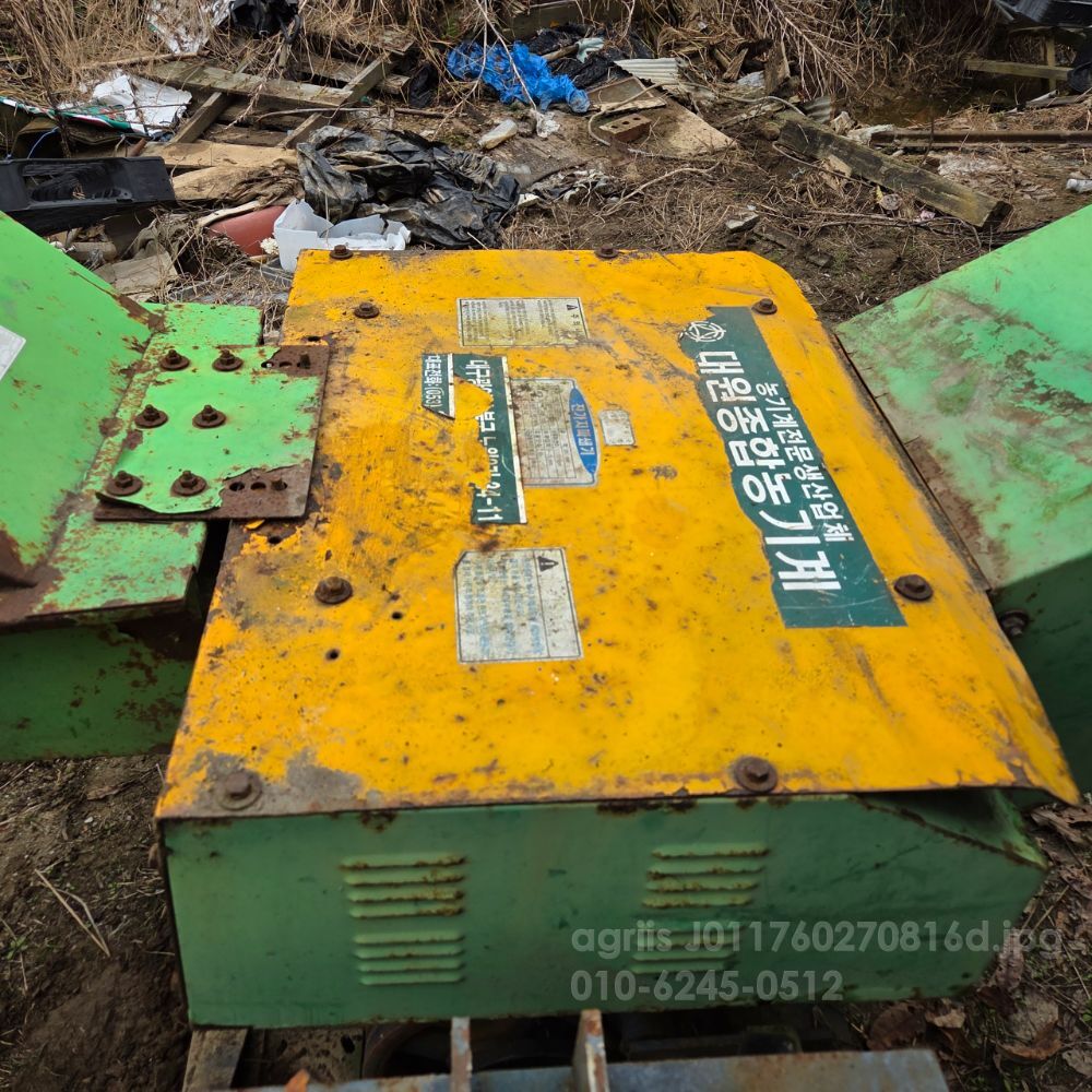  잔가지파쇄기 트랙터용  뒤우측면