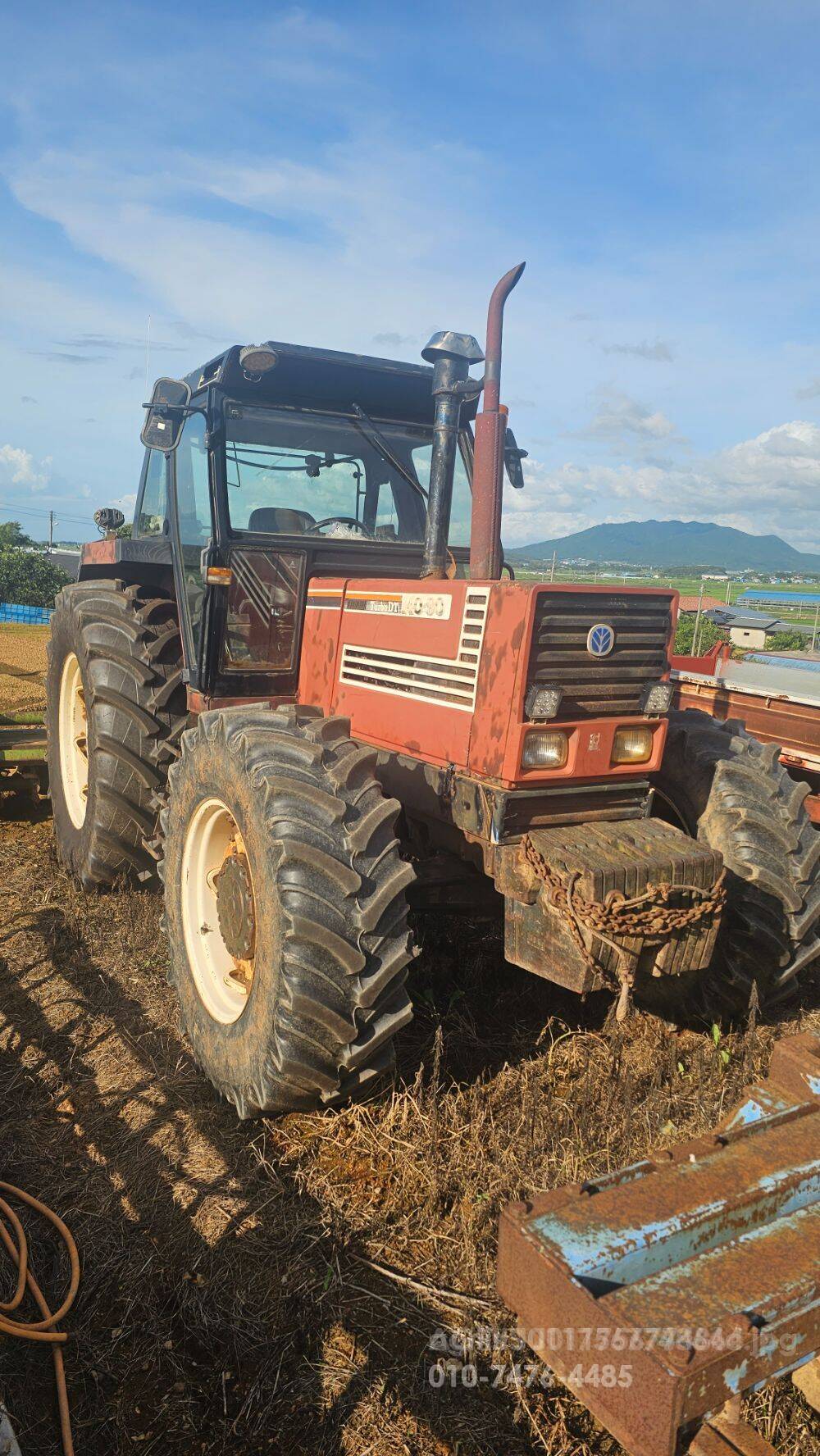 뉴홀랜드 트랙터 DT 140마력 피아트 140-90 (140마력) 앞좌측면