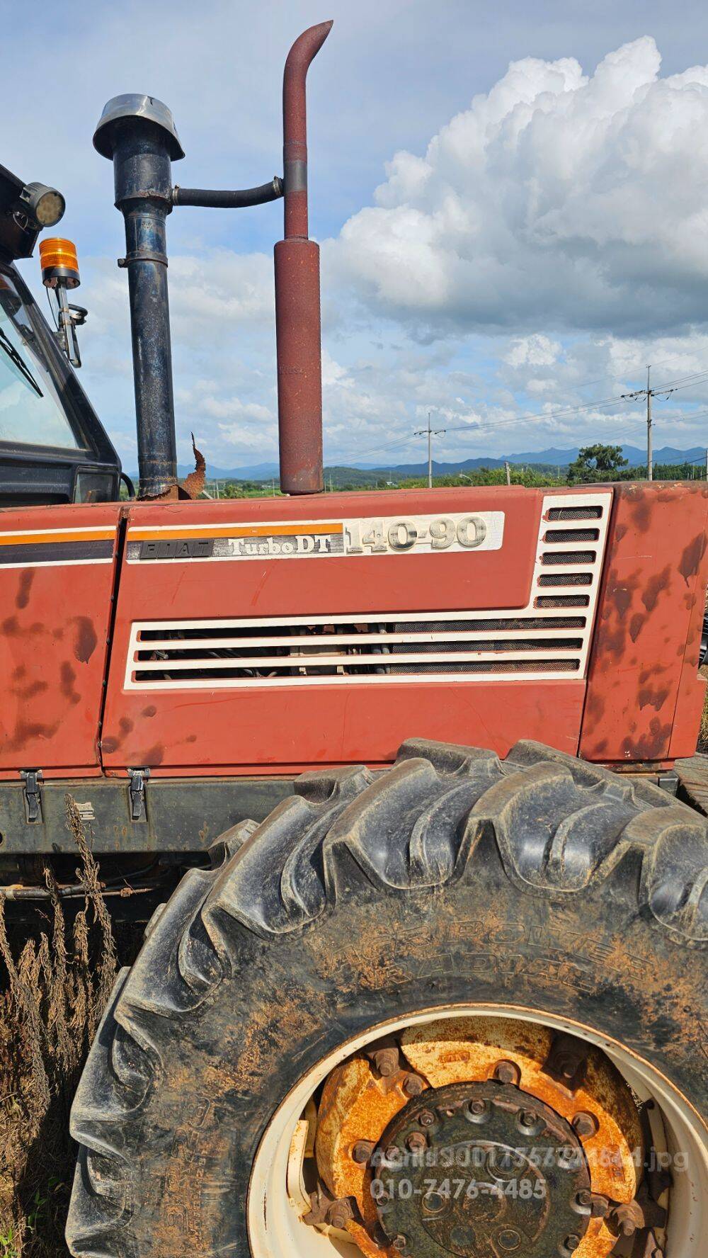 뉴홀랜드 트랙터 DT 140마력 피아트 140-90 (140마력) 뒤우측면