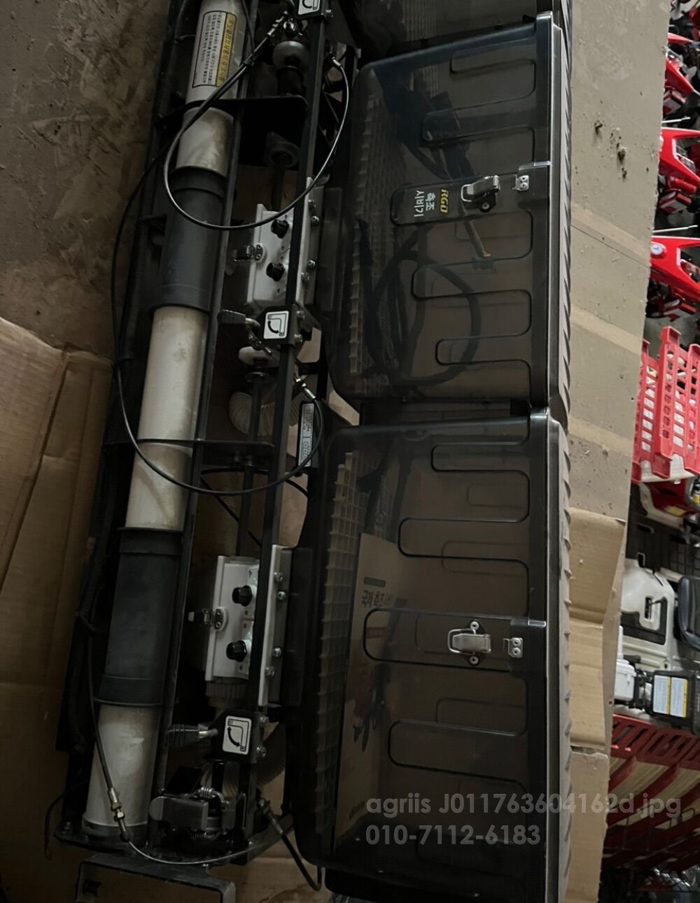 국제 이앙기 측조시비기 이앙기 측조시비기 뒤우측면