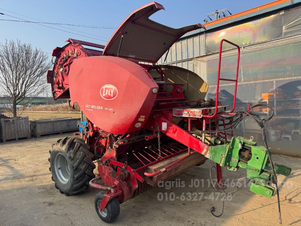 웰거 원형베일러 RP245 뒤우측면