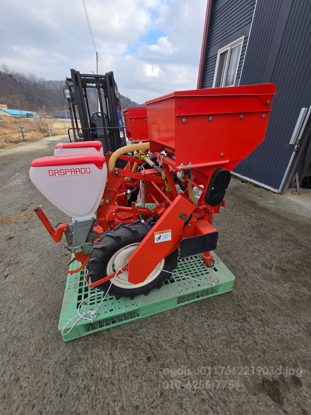  Corn Seeder SP530-2  뒤우측면