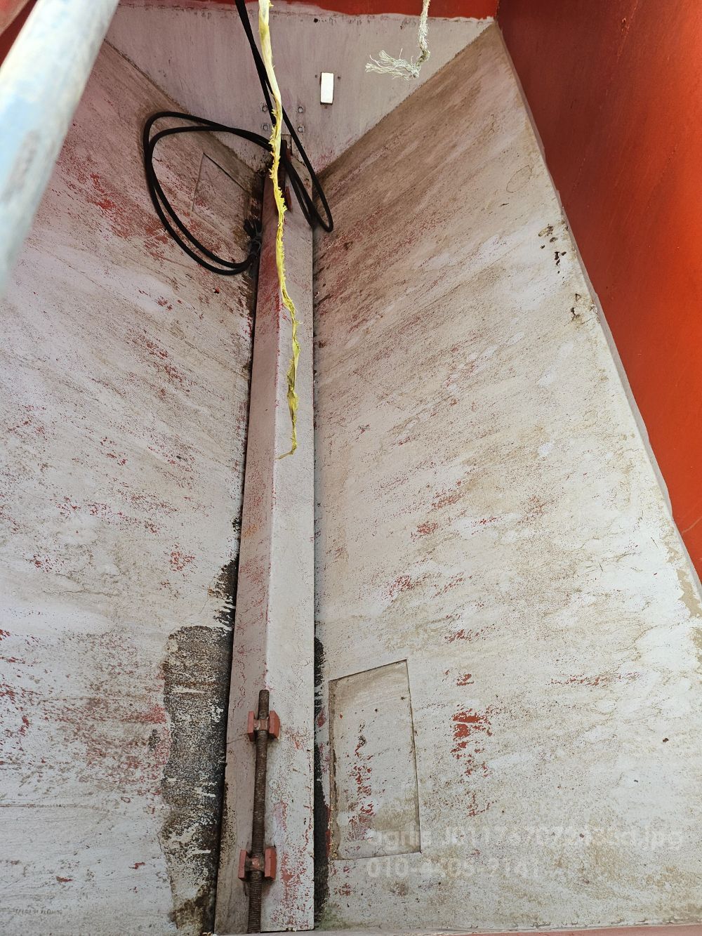 이리푸라우 곡물수송기 IGP-3000 뒤우측면