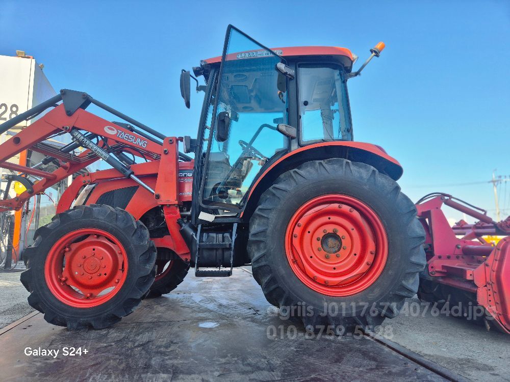 Daedong Tractor RX700 (70hp) 뒤우측면