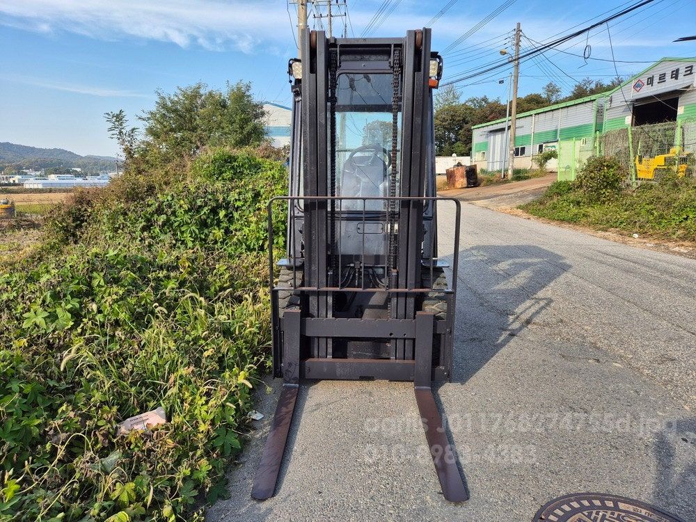 Doosan Forklift 프로5 (2.5톤) 뒤우측면