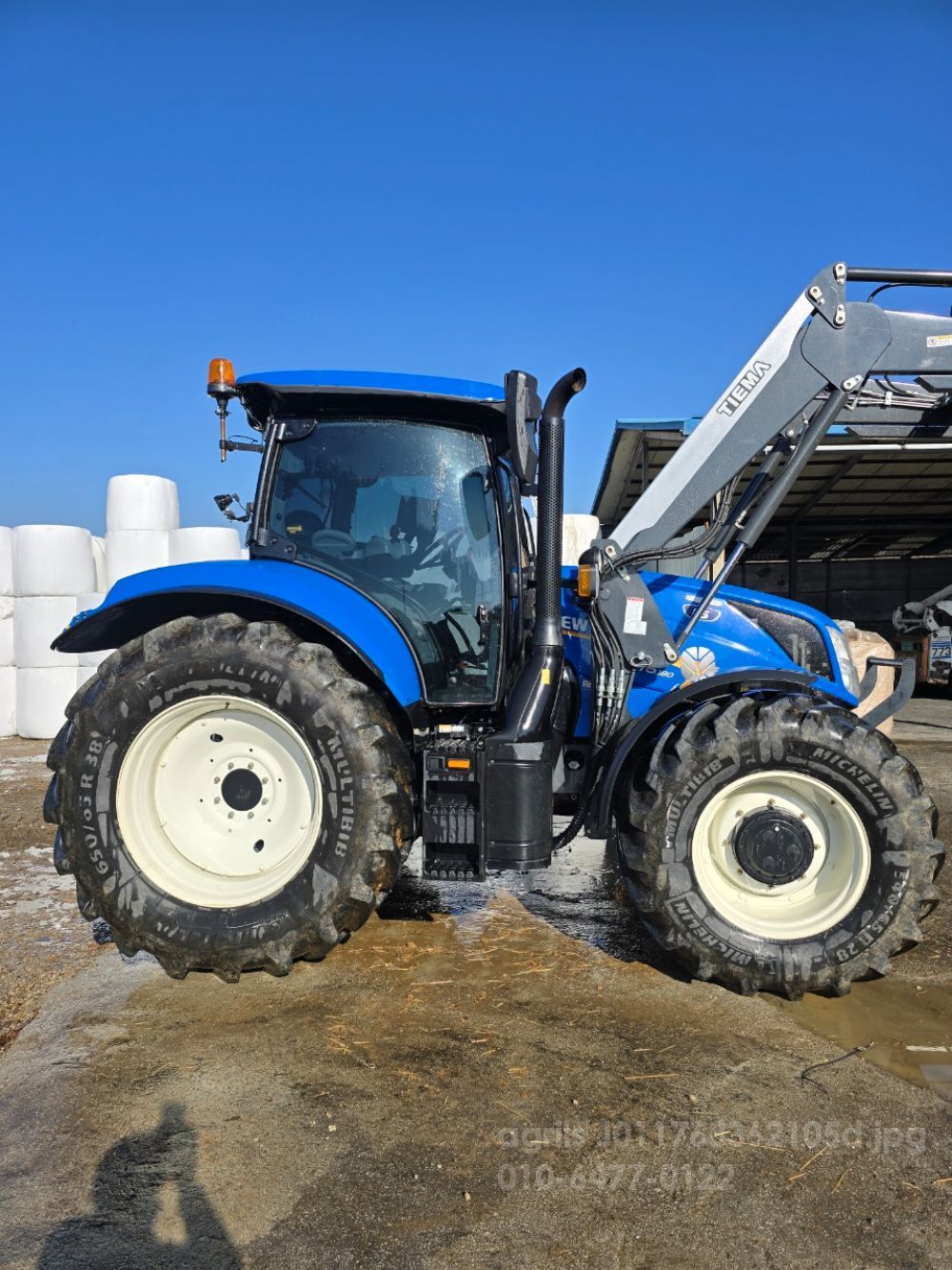 뉴홀랜드 트랙터 T6180.DCT (145마력) 뒤우측면