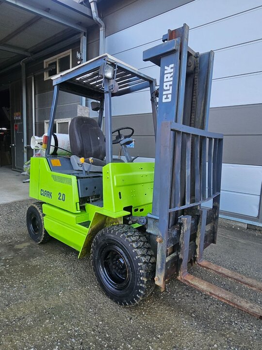 Samsung Forklift 클라크 (2톤톤) 앞좌측면