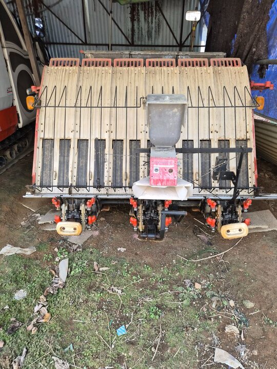 Daedong Rice transplanter ERP60 (6Rows) 앞좌측면