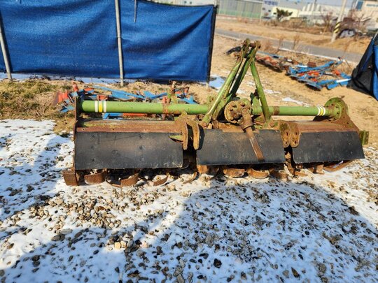 웅진 기계 로타리 WJR-230 (경폭230cm) 앞좌측면