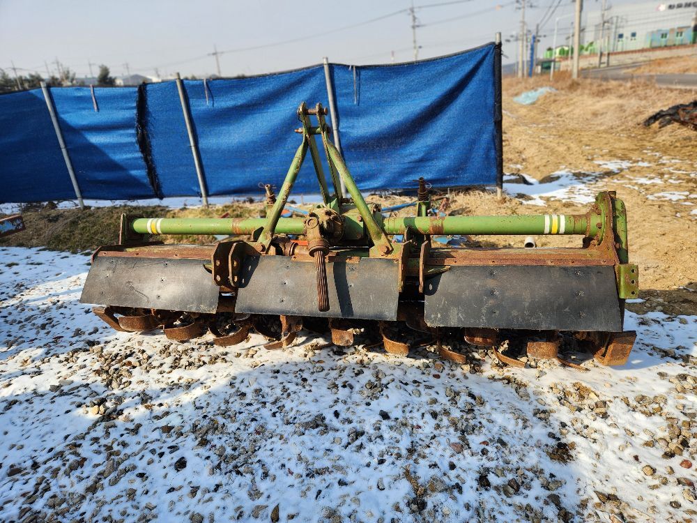 웅진 기계 로타리 WJR-230 (경폭230cm) 뒤우측면