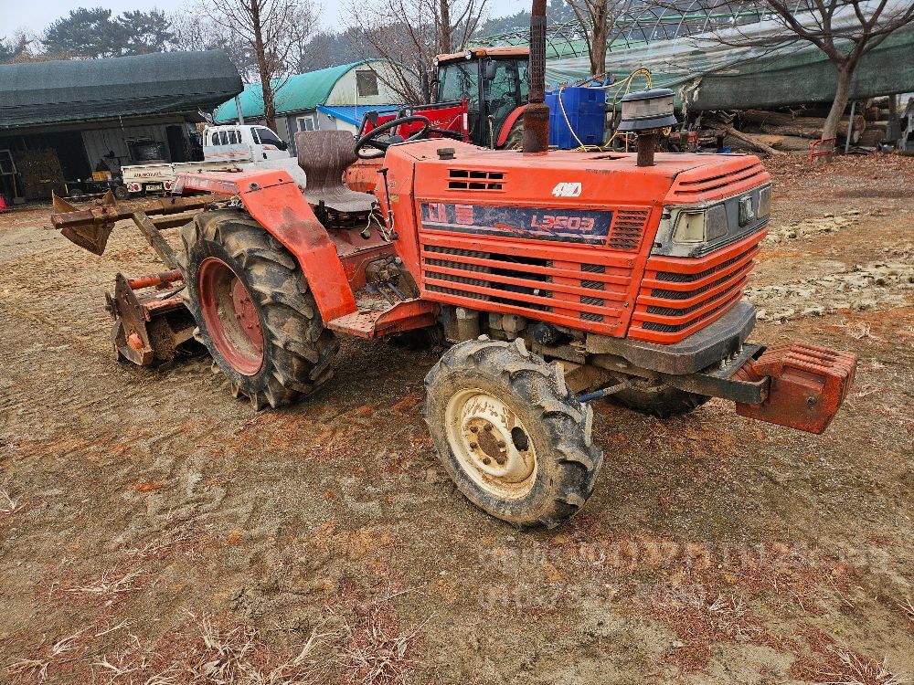 대동 트랙터 L3503 (35마력) 뒤우측면