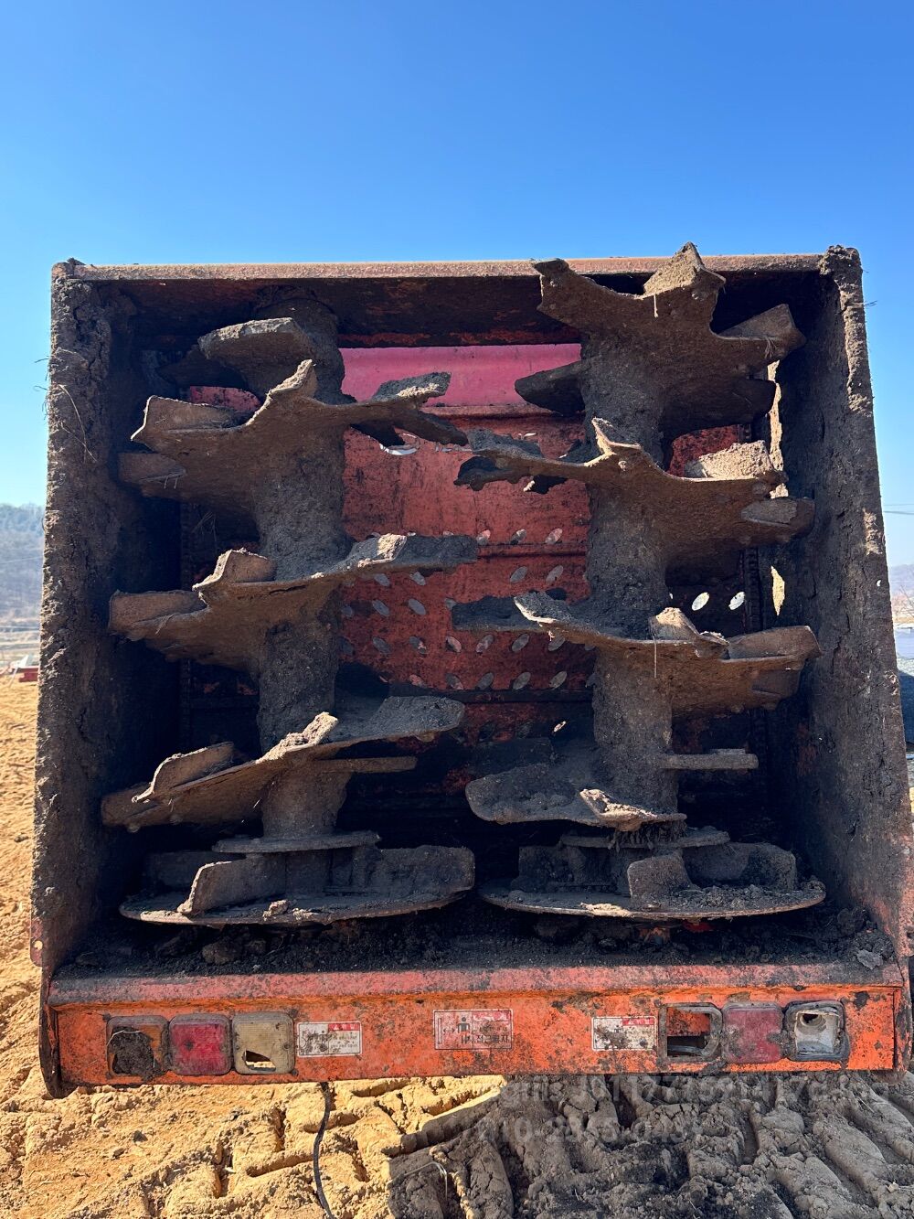 태성 태성 퇴비 살포기  TS-60H 뒤우측면