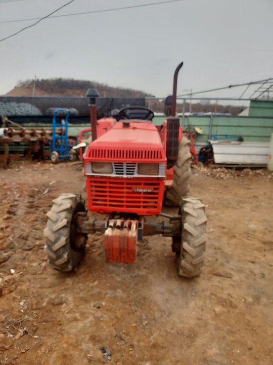 Daedong Tractor L2601-4WD (26hp) 앞좌측면