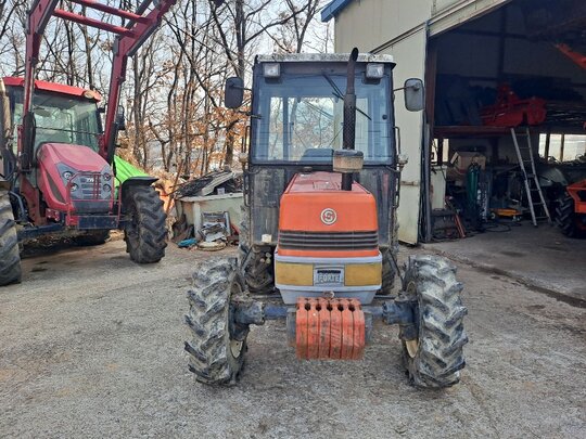 국제 트랙터 F455 (45마력) 앞좌측면