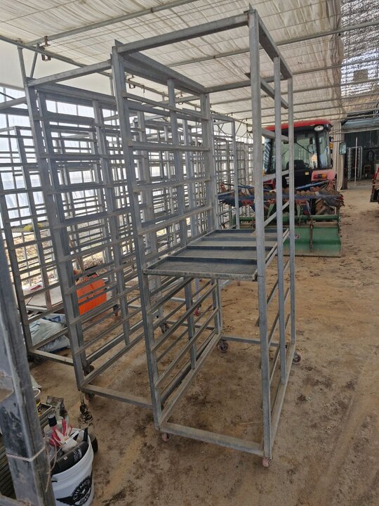  육묘다이 육묘다이  앞좌측면