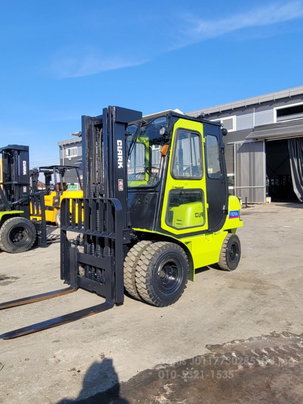 Clark Forklift FX253D (2.5톤) 뒤우측면