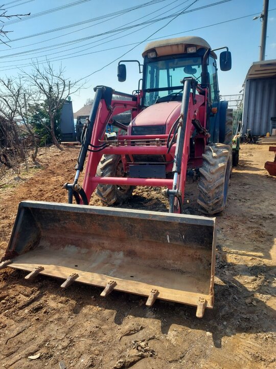 TYM 트랙터 T552 (55마력) 앞좌측면