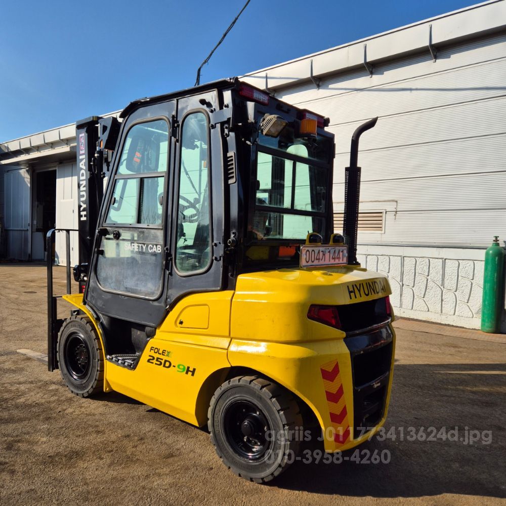 Hyundai Forklift 25D-9H (2.5톤) 뒤우측면