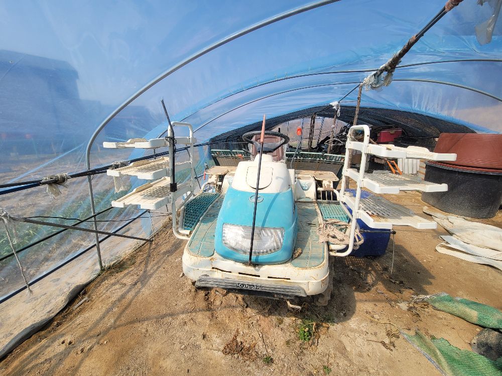 Kubota Rice transplanter SPU65F (6Rows) 앞좌측면