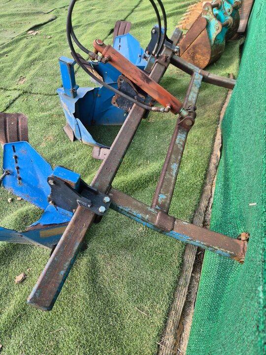 대호 쟁기 배토기, 2골배토기 앞좌측면