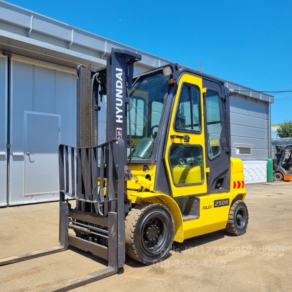 Hyundai Forklift 25DE (2.5톤) 뒤우측면