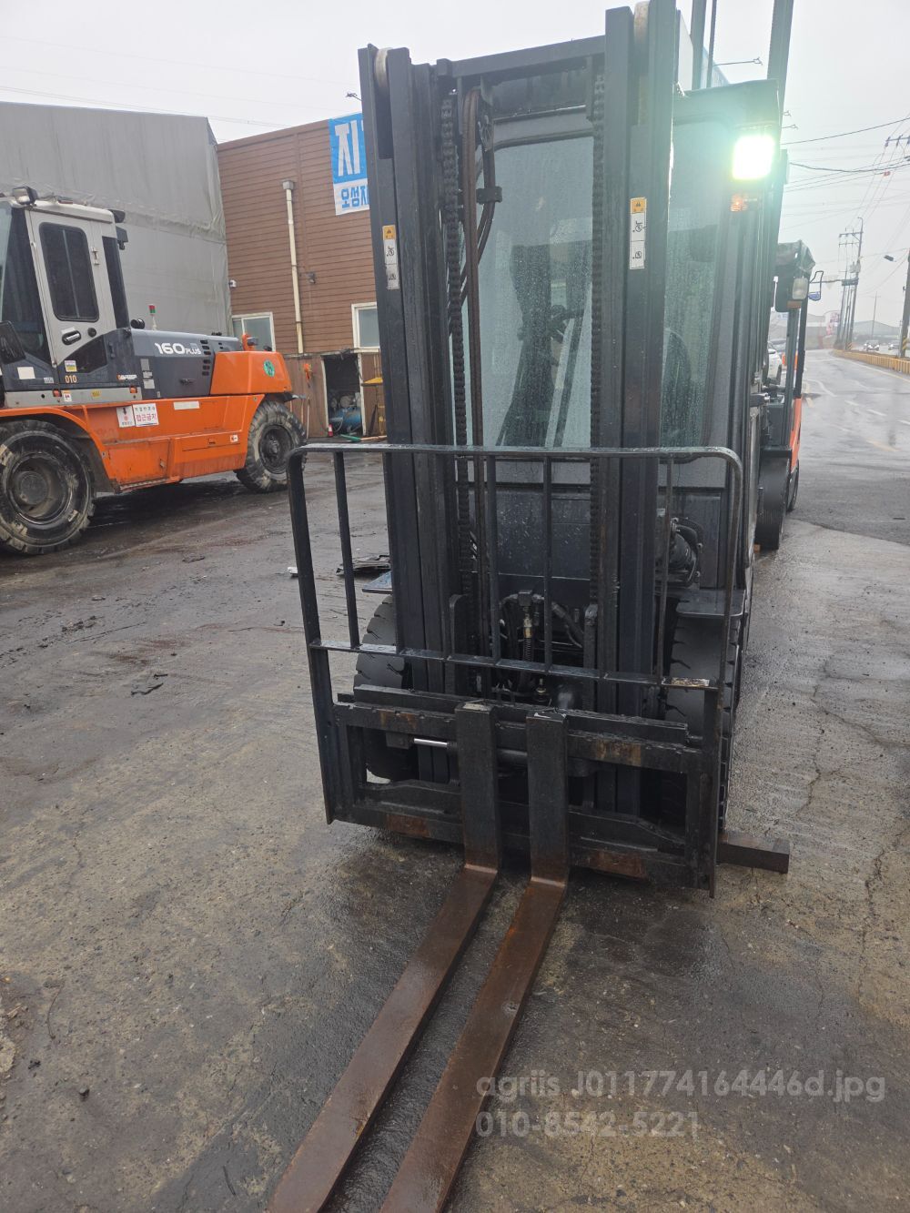  Forklift 디젤 2톤 사이드쉬프트 (2톤) 뒤우측면