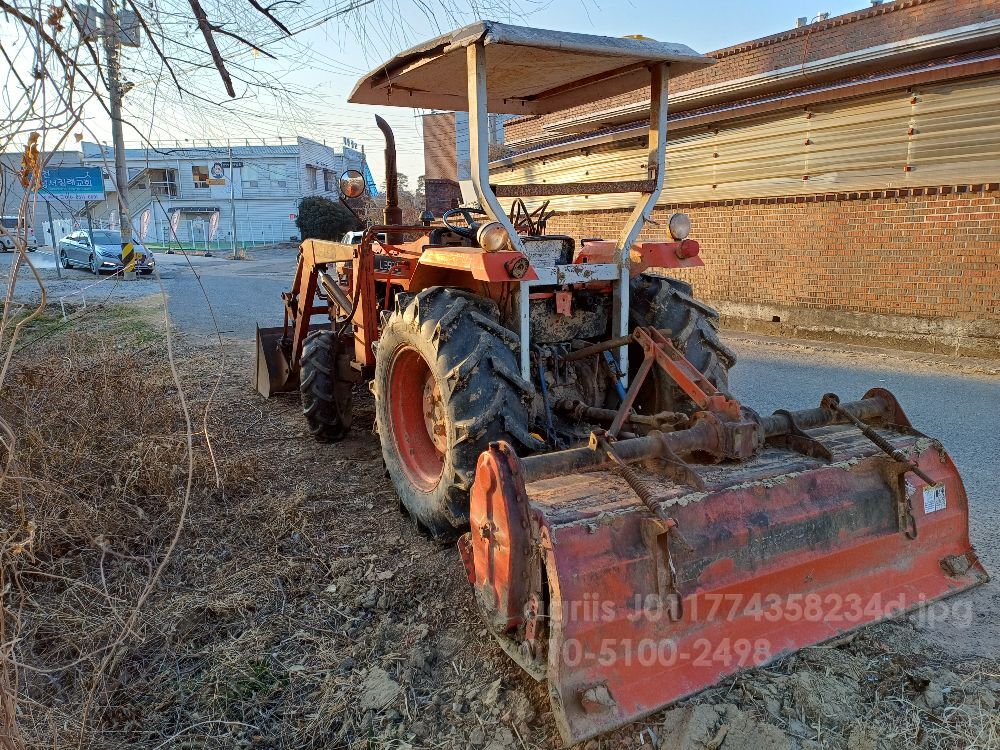 대동 트랙터 L3502 (35마력) 뒤우측면