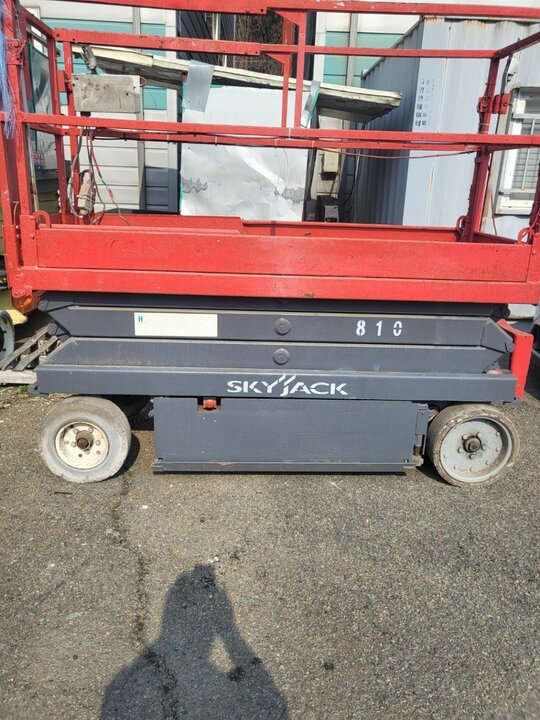  고소작업대발판5.8미터 고소작업대발판5.8미터  앞좌측면