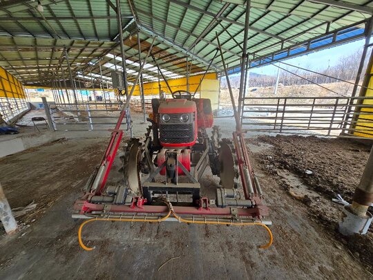 Shibaura Cultivator CFM-1200H (20hp) 앞좌측면