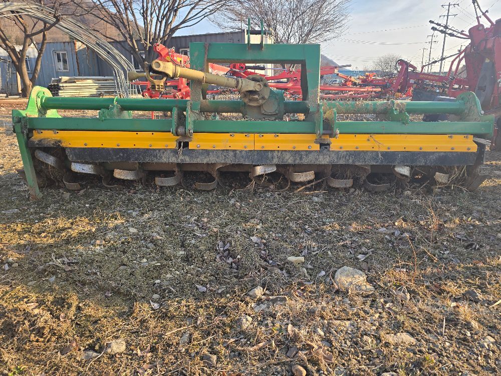 Wecan Rotavator WR3000SGWH (경폭300cm) 뒤우측면