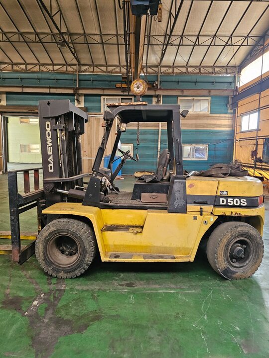 Doosan Forklift D50S (5.0톤) 앞좌측면