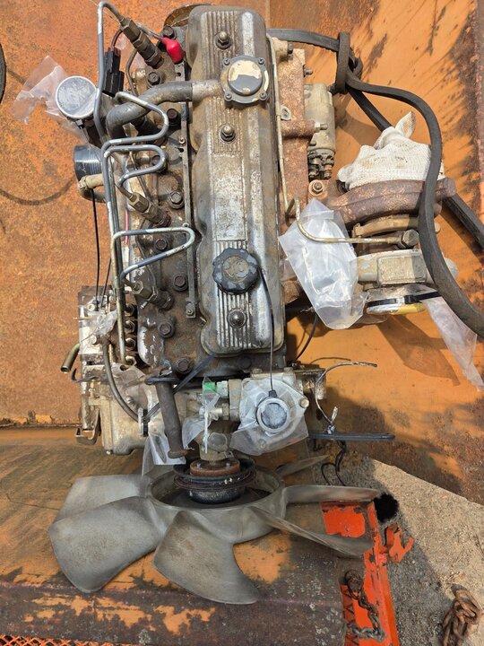  D500엔진및각종로타리 D500엔진및각종로타리  앞좌측면